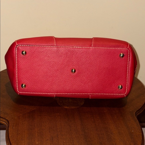 Dooney & Bourke  satchel holiday red gold tone  front clasp closure  like new - Picture 8 of 17